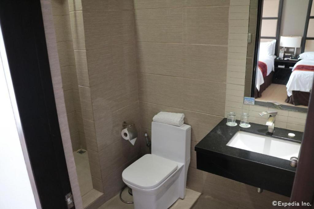 Avenue Suites Bacolod Luaran gambar