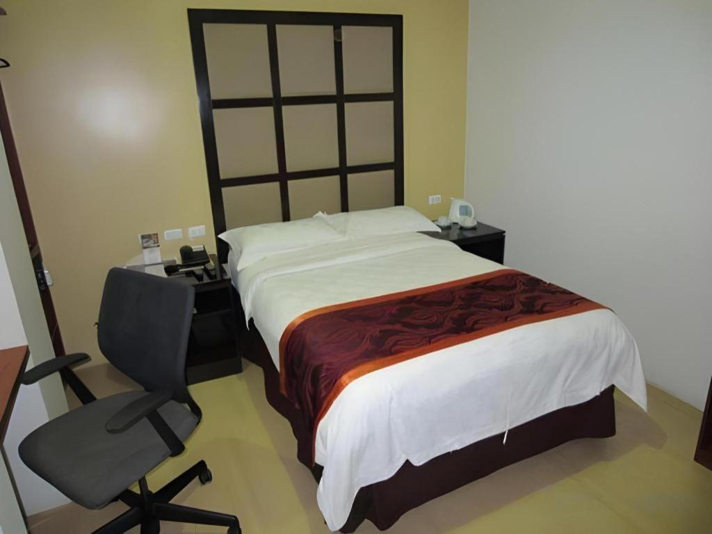 Avenue Suites Bacolod Luaran gambar