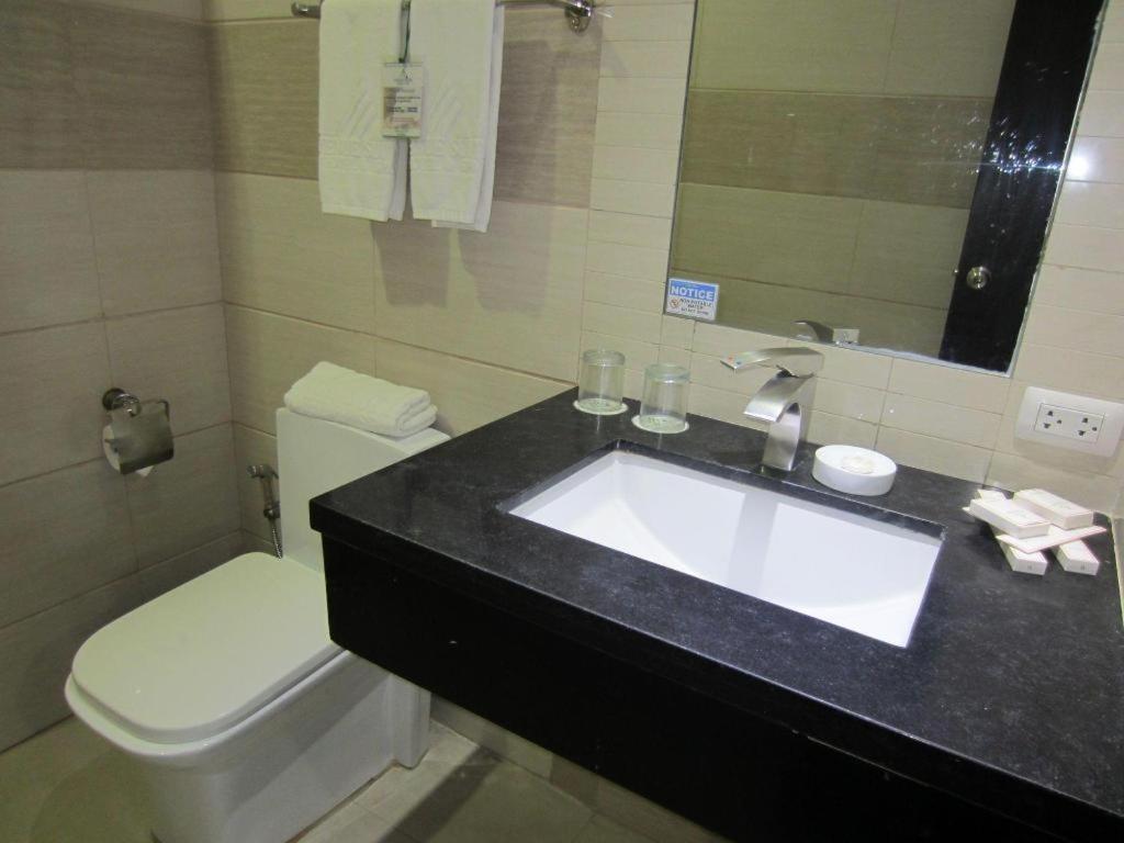 Avenue Suites Bacolod Luaran gambar