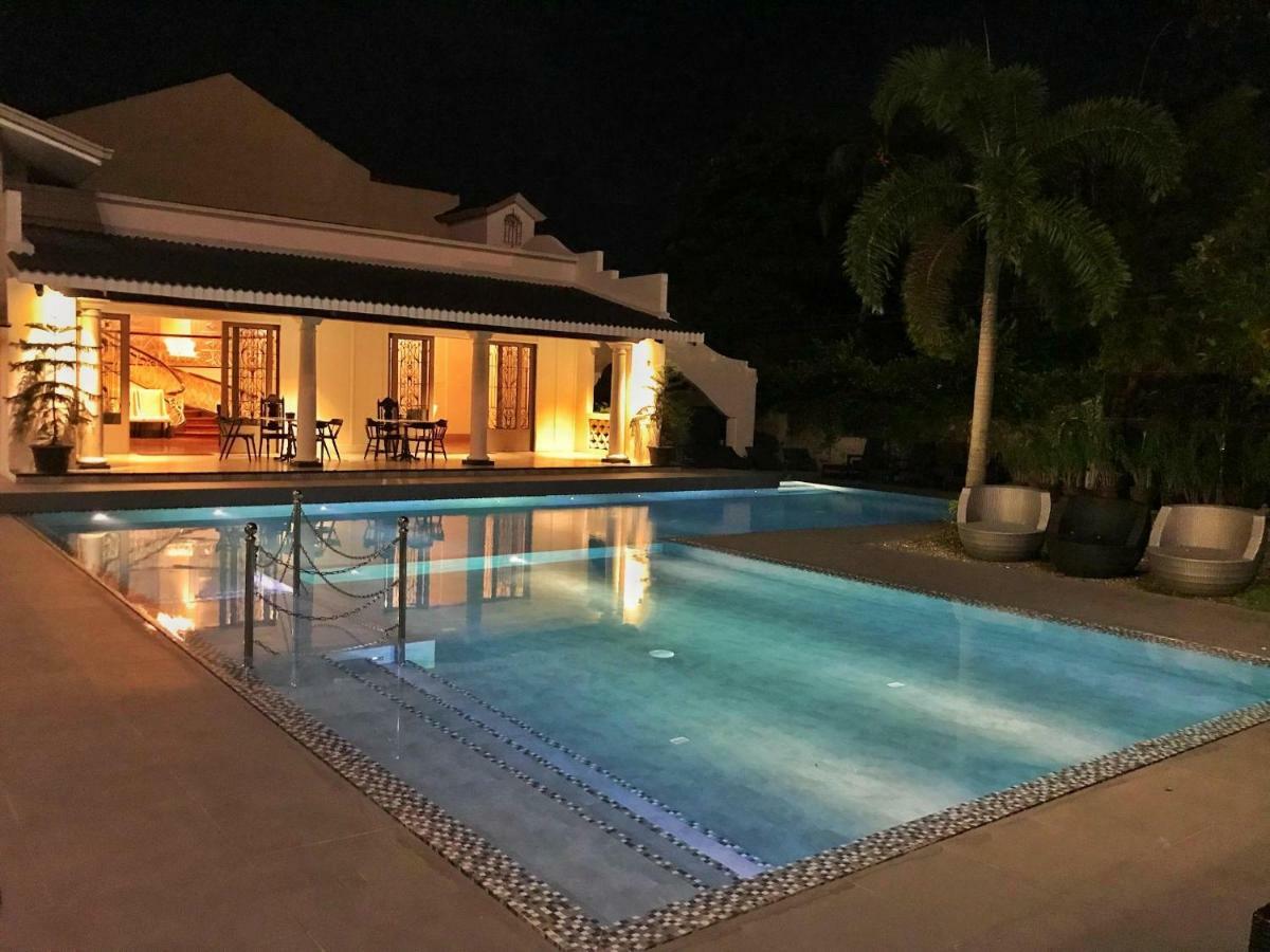 Avenue Suites Bacolod Luaran gambar